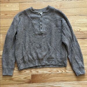 Men’s brown sweater